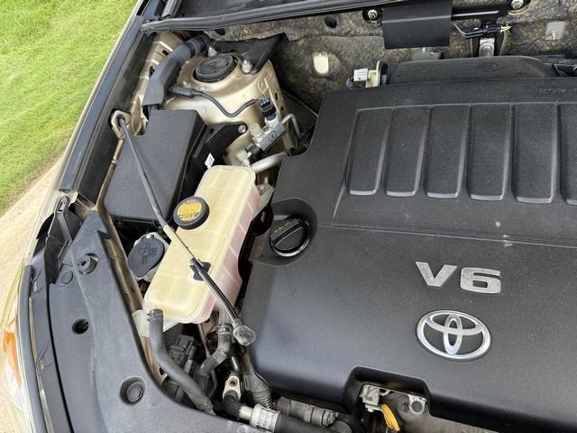 Toyota RAV4 Limited V6 4WD 2012
