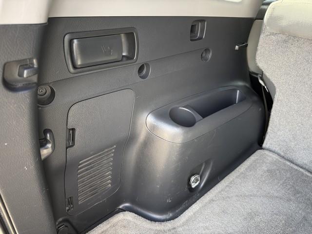 Toyota RAV4 Base V6 2WD 2010