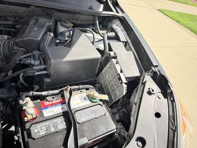 Toyota RAV4 Base V6 2WD 2010