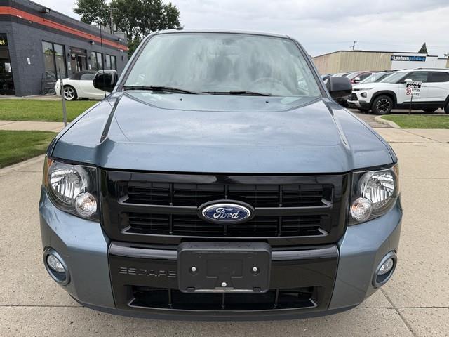 Ford Escape XLT 4WD 2012