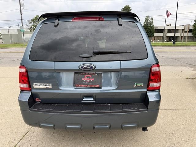 Ford Escape XLT 4WD 2012