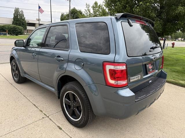 Ford Escape XLT 4WD 2012