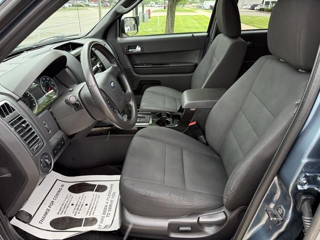 Ford Escape XLT 4WD 2012