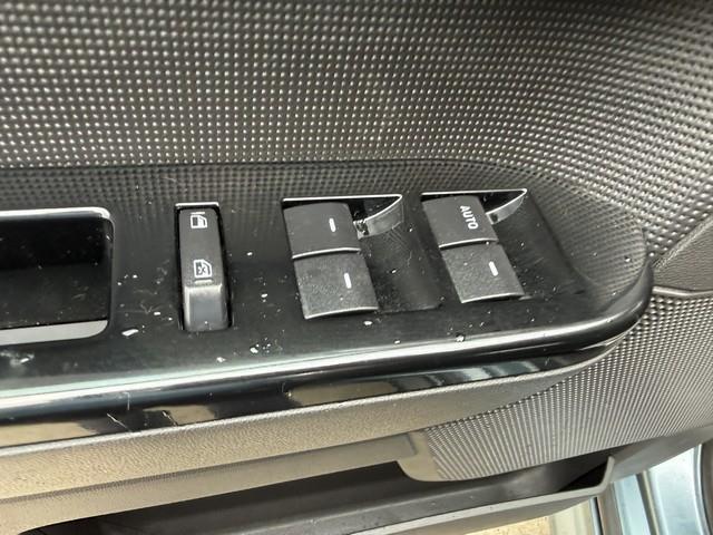 Ford Escape XLT 4WD 2012