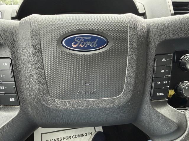 Ford Escape XLT 4WD 2012
