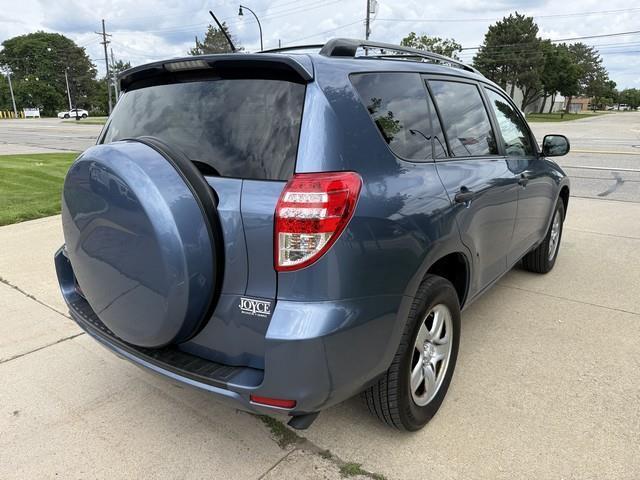 Toyota RAV4 Base I4 2WD 2010