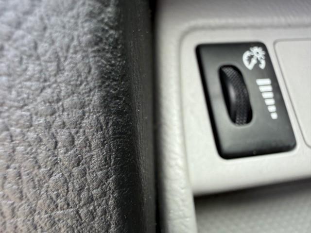 Toyota RAV4 Base I4 2WD 2010