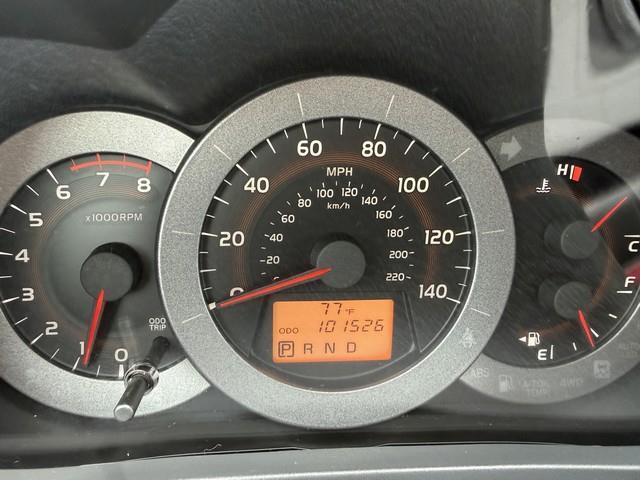 Toyota RAV4 Base I4 2WD 2010