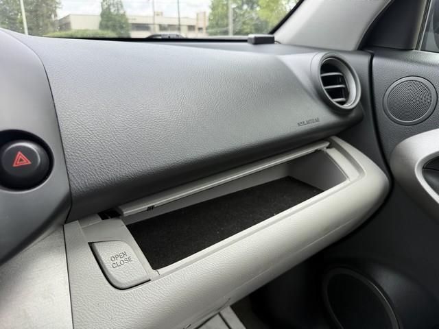 Toyota RAV4 Base I4 2WD 2010
