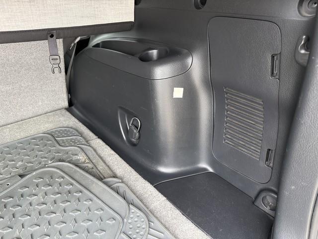 Toyota RAV4 Base I4 2WD 2010