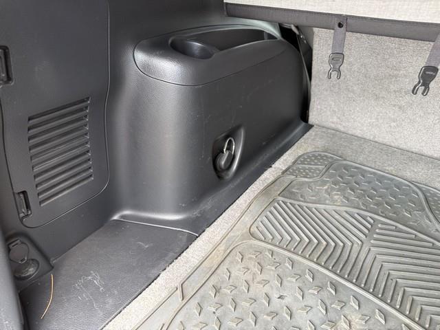 Toyota RAV4 Base I4 2WD 2010