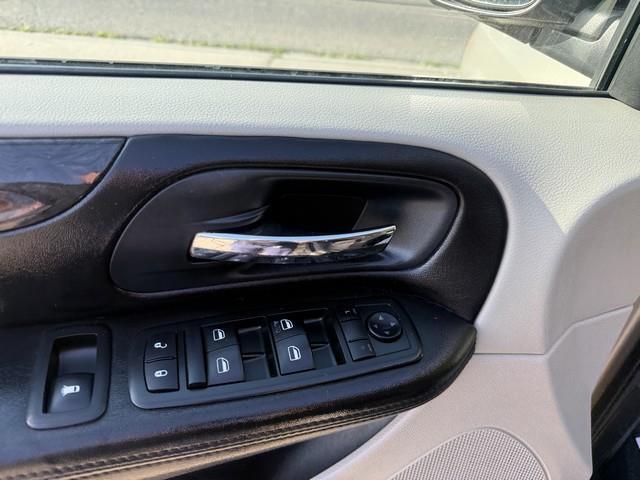 Dodge Grand Caravan SXT 2013