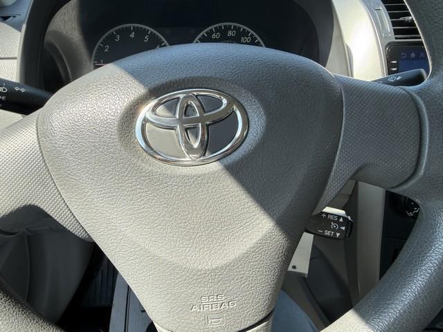 Toyota Corolla LE 4-Speed AT 2009