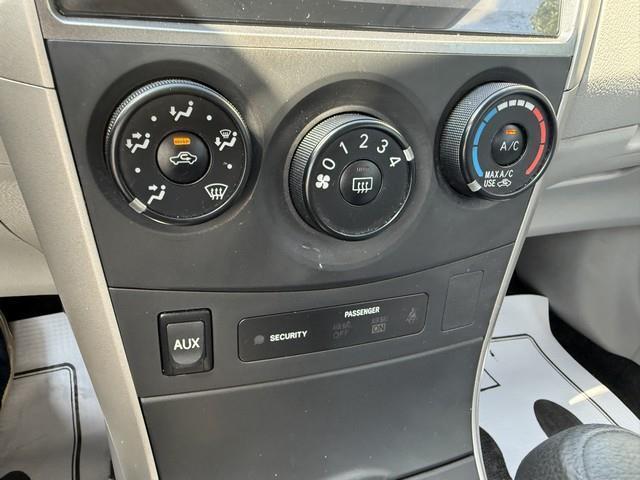 Toyota Corolla LE 4-Speed AT 2009
