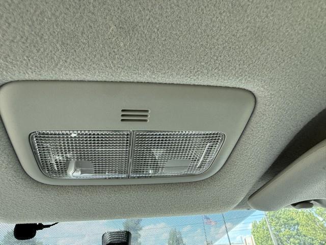 Toyota Corolla LE 4-Speed AT 2009