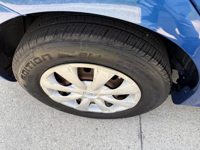Toyota Corolla LE 4-Speed AT 2009