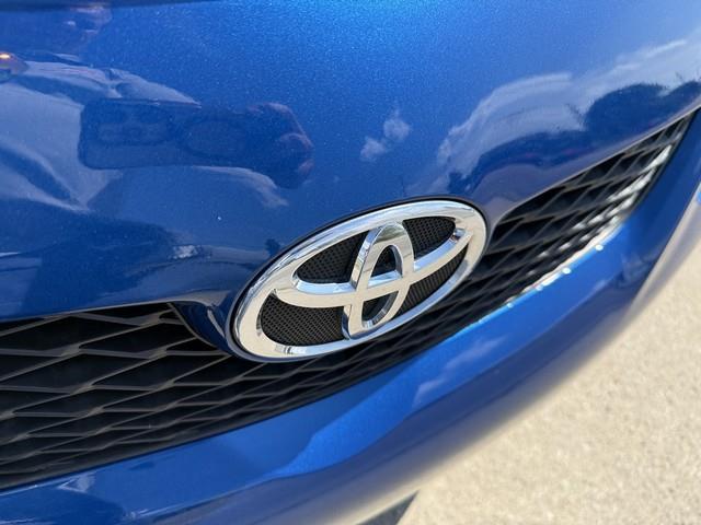 Toyota Corolla LE 4-Speed AT 2009