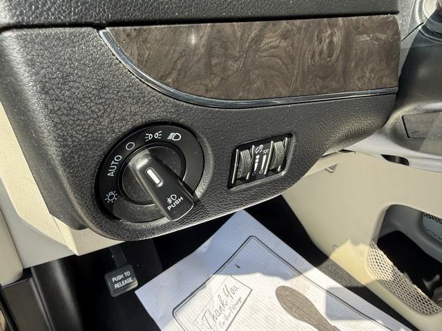 Chrysler Town & Country Touring-L 2016