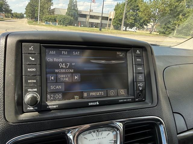 Chrysler Town & Country Touring-L 2016