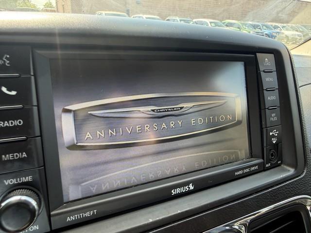 Chrysler Town & Country Touring-L 2016