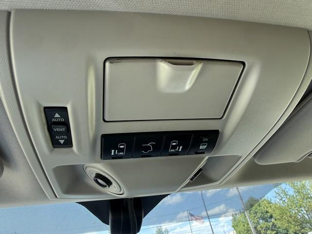 Chrysler Town & Country Touring-L 2016