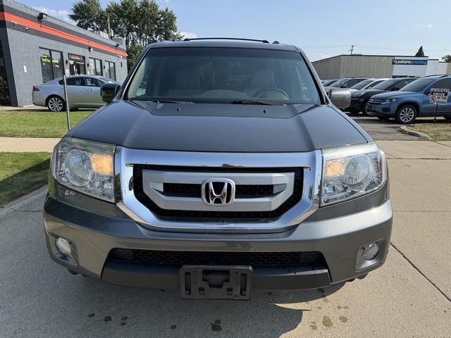 Honda Pilot Touring 4WD 5-Spd AT with DVD 2011