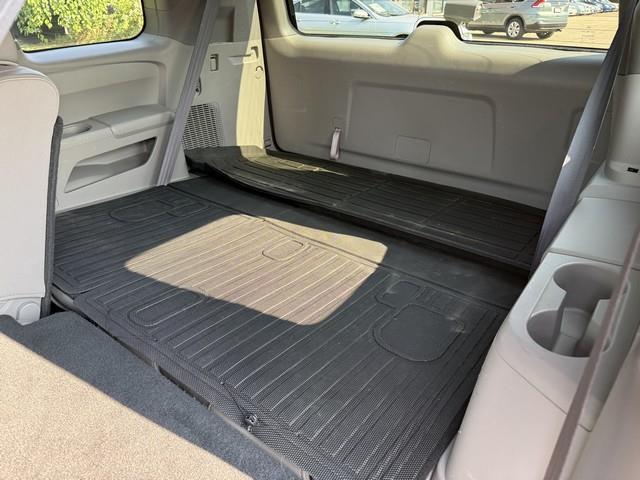 Honda Pilot Touring 4WD 5-Spd AT with DVD 2011