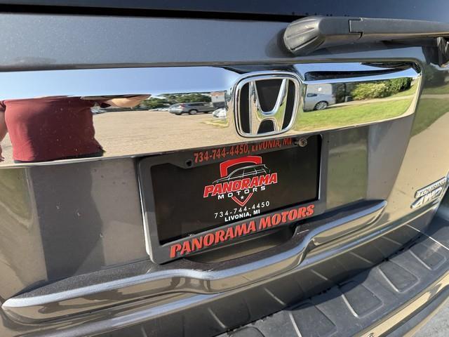 Honda Pilot Touring 4WD 5-Spd AT with DVD 2011