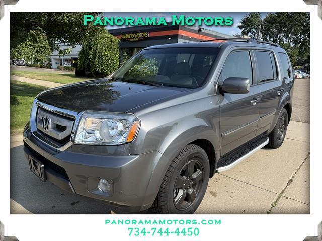 Honda Pilot Touring 4WD 5-Spd AT with DVD 2011