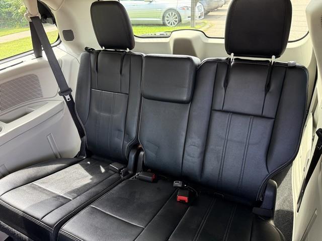 Chrysler Town & Country Touring-L 2015