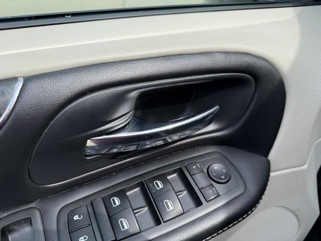 Chrysler Town & Country Touring-L 2015