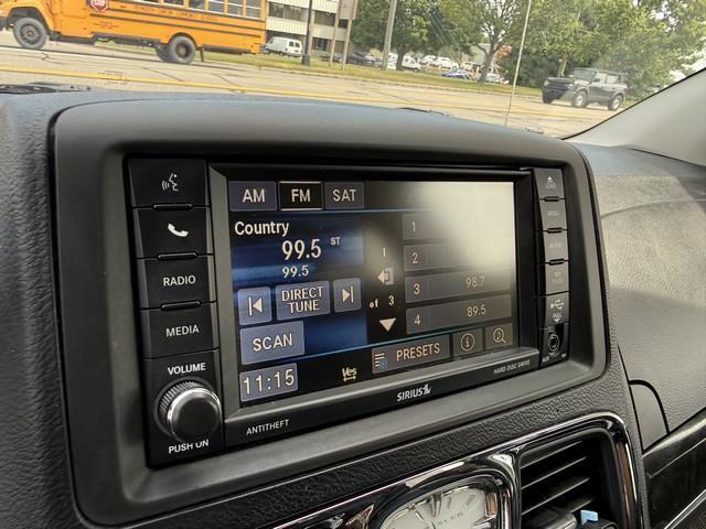 Chrysler Town & Country Touring-L 2015