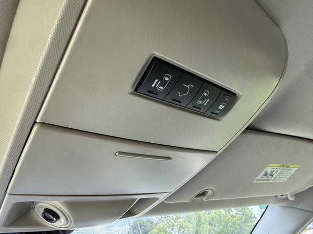 Chrysler Town & Country Touring-L 2015