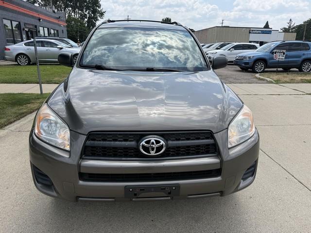 Toyota RAV4 Base I4 4WD 2012