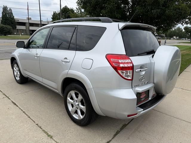 Toyota RAV4 Limited V6 4WD 2010