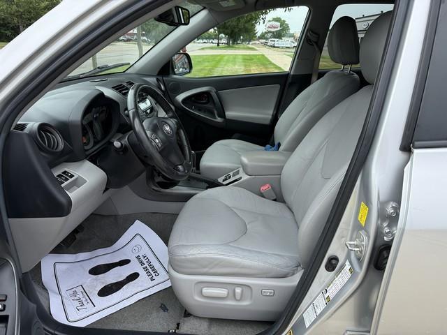Toyota RAV4 Limited V6 4WD 2010