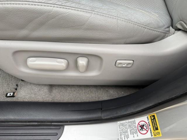 Toyota RAV4 Limited V6 4WD 2010