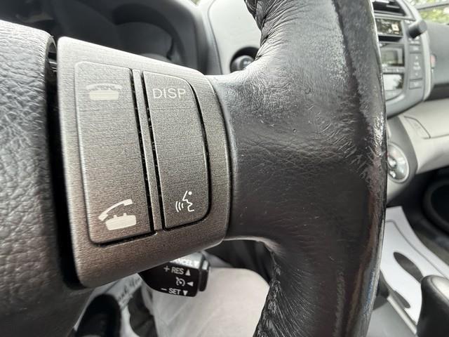Toyota RAV4 Limited V6 4WD 2010
