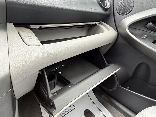 Toyota RAV4 Limited V6 4WD 2010