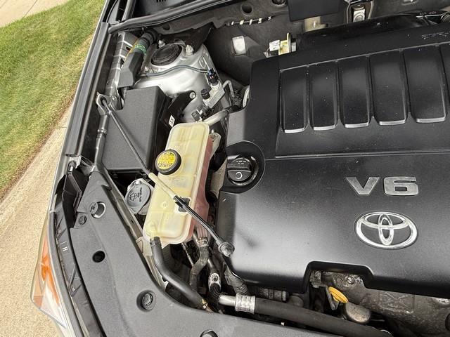Toyota RAV4 Limited V6 4WD 2010