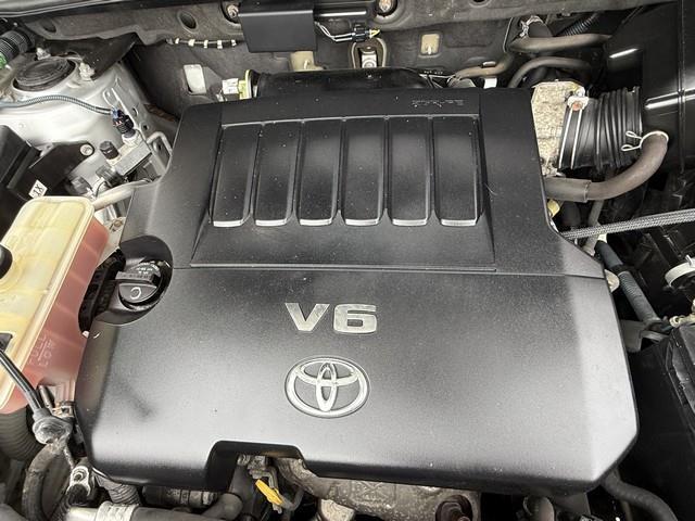 Toyota RAV4 Limited V6 4WD 2010