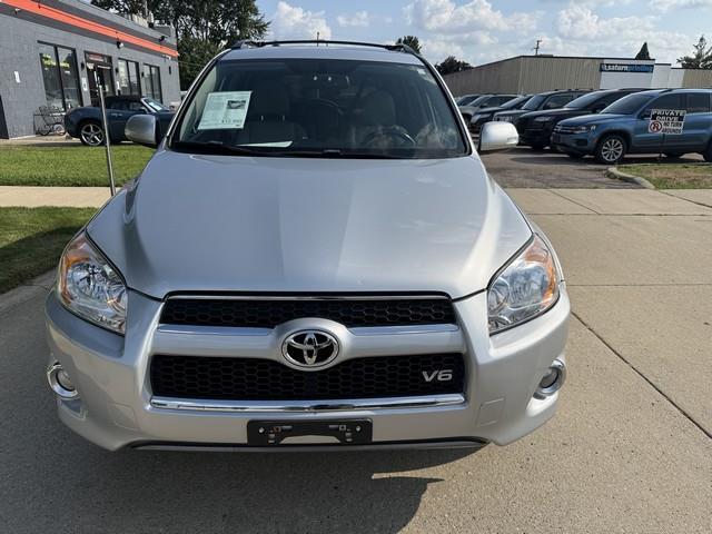 Toyota RAV4 Limited V6 4WD 2010
