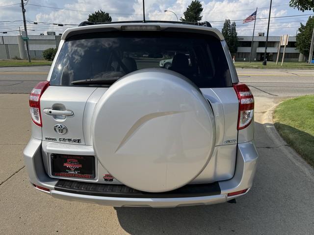 Toyota RAV4 Limited V6 4WD 2010