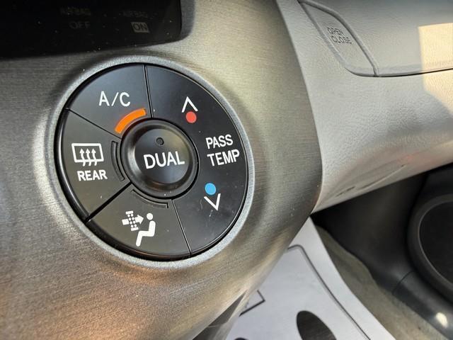 Toyota RAV4 Limited V6 4WD 2010