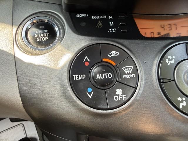 Toyota RAV4 Limited V6 4WD 2010