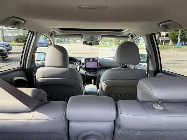 Toyota RAV4 Limited V6 4WD 2010