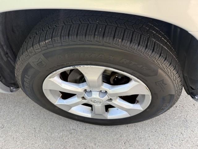 Toyota RAV4 Limited V6 4WD 2010