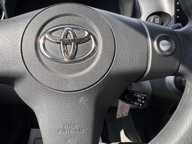Toyota RAV4 Base I4 4WD 2009