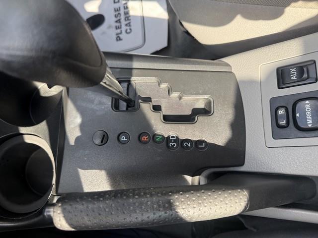 Toyota RAV4 Base I4 4WD 2009