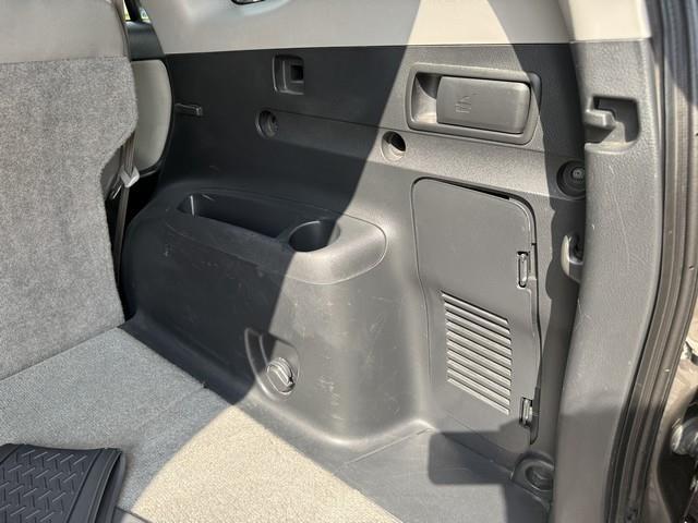 Toyota RAV4 Base I4 4WD 2009